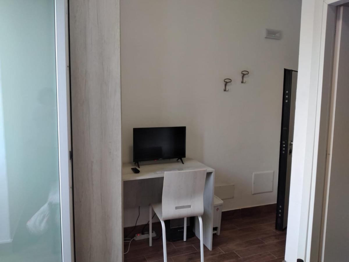 Curti Granda Hotel Rescaldina Luaran gambar